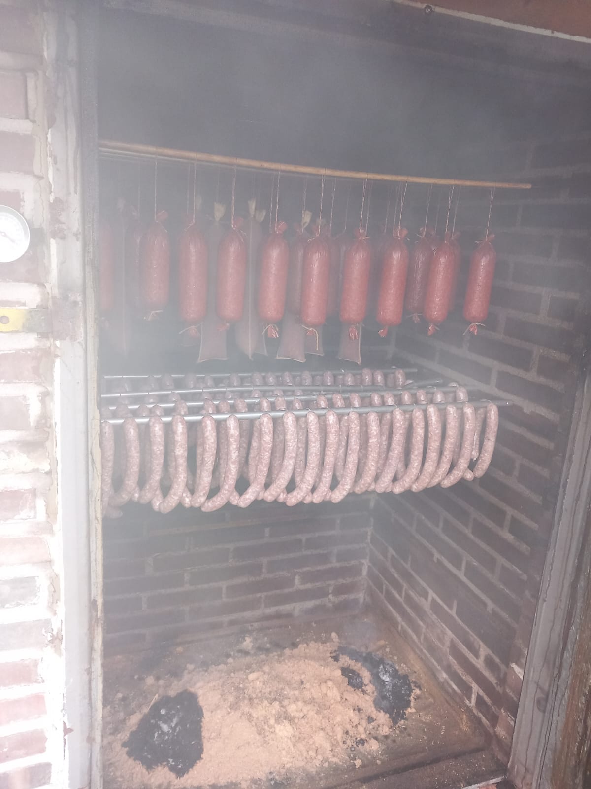 Räucherkammer - echtes Metzger-Handwerk